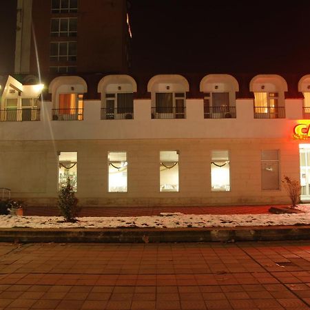 Hotel Ogosta 蒙塔纳 外观 照片